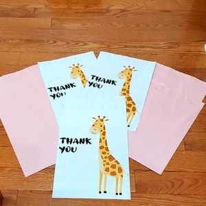 🆕️ 14 PC SHIPPING BUNDLE (10:10x13 POLYMAILERS & 4:LARGE TISSUE PAPERS)